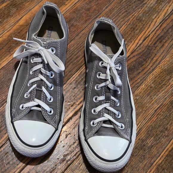 Unisex CONVERSE Low Top Canvas Sneakers Shoes Size 6M/8W - Picture 4 of 7